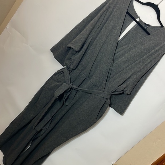 Torrid size 6 (30) CHARCOAL GREY TERRY SELF TIE CULOTTE JUMPSUIT - Picture 5 of 9